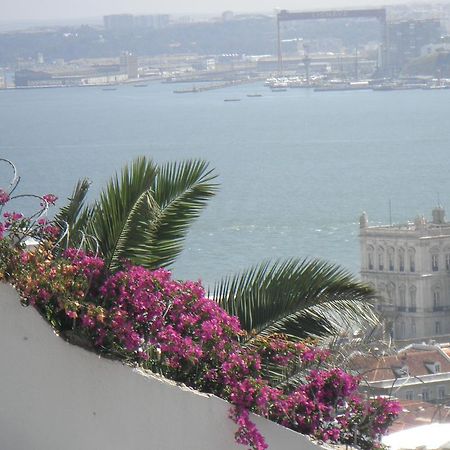 Apartment Terrace Castelo S.Jorge Lisbon Bagian luar foto